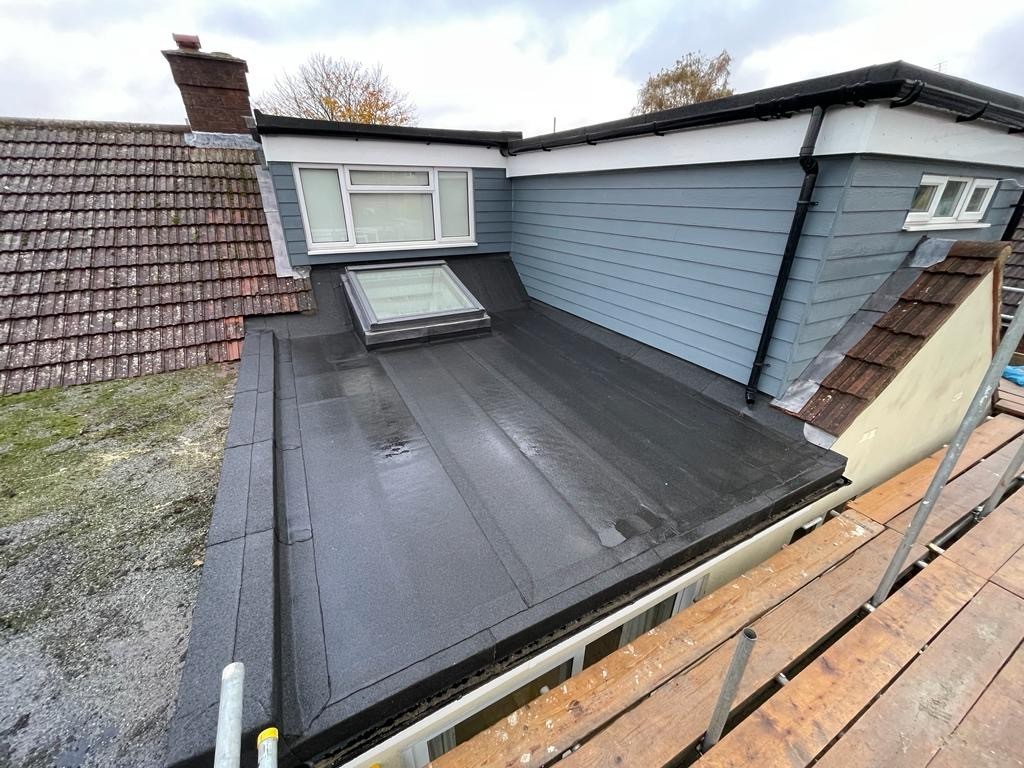 Reliable and affordable flat roofing services.